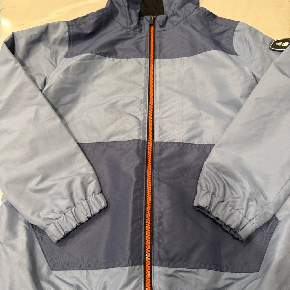 Bass Outdoor Blue and Navy Windbreaker Jacket size 10/12 boys